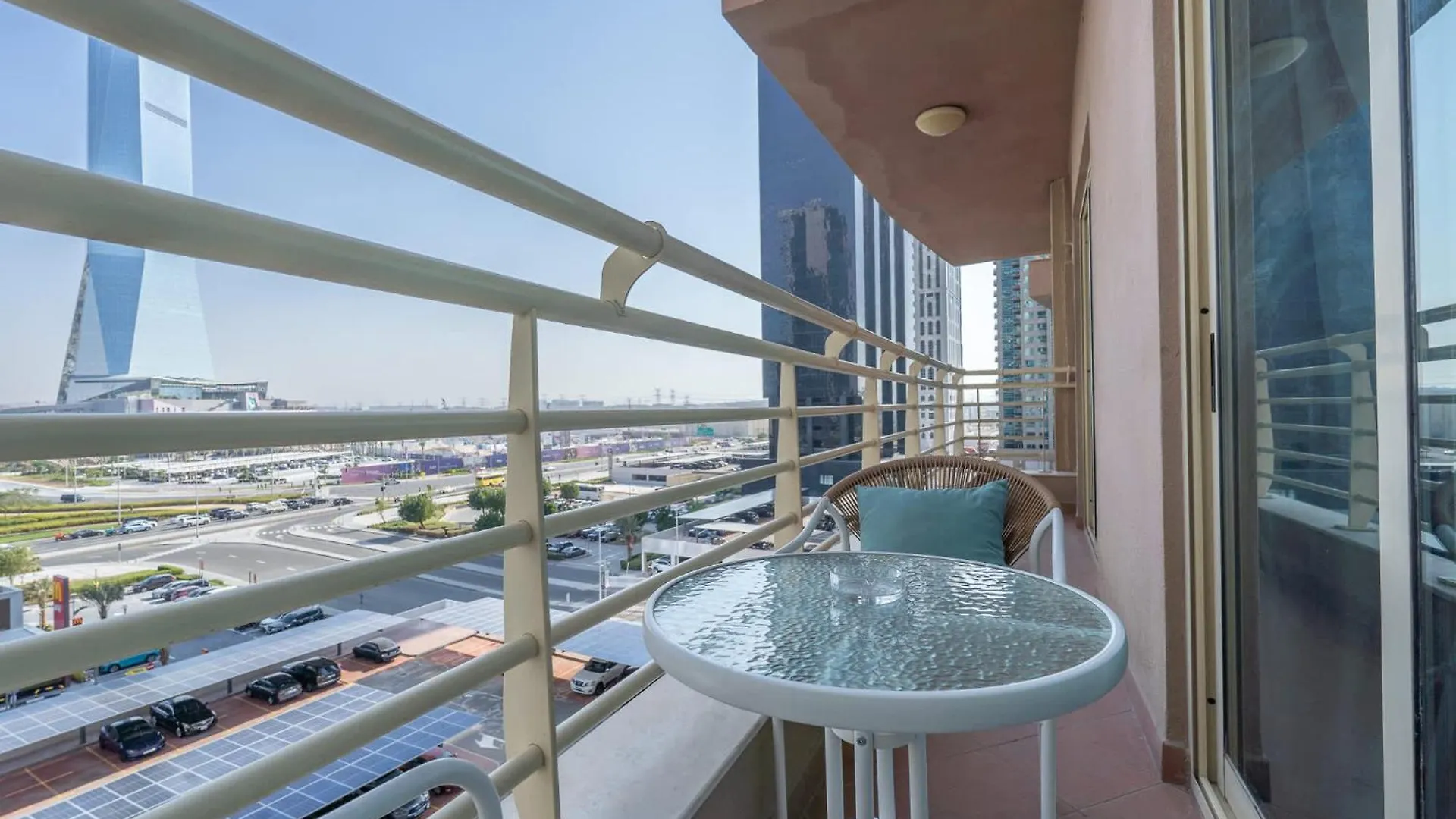 1 Bedroom Apartment With A City View And Sleeps 4 Dubai United Arab Emirates