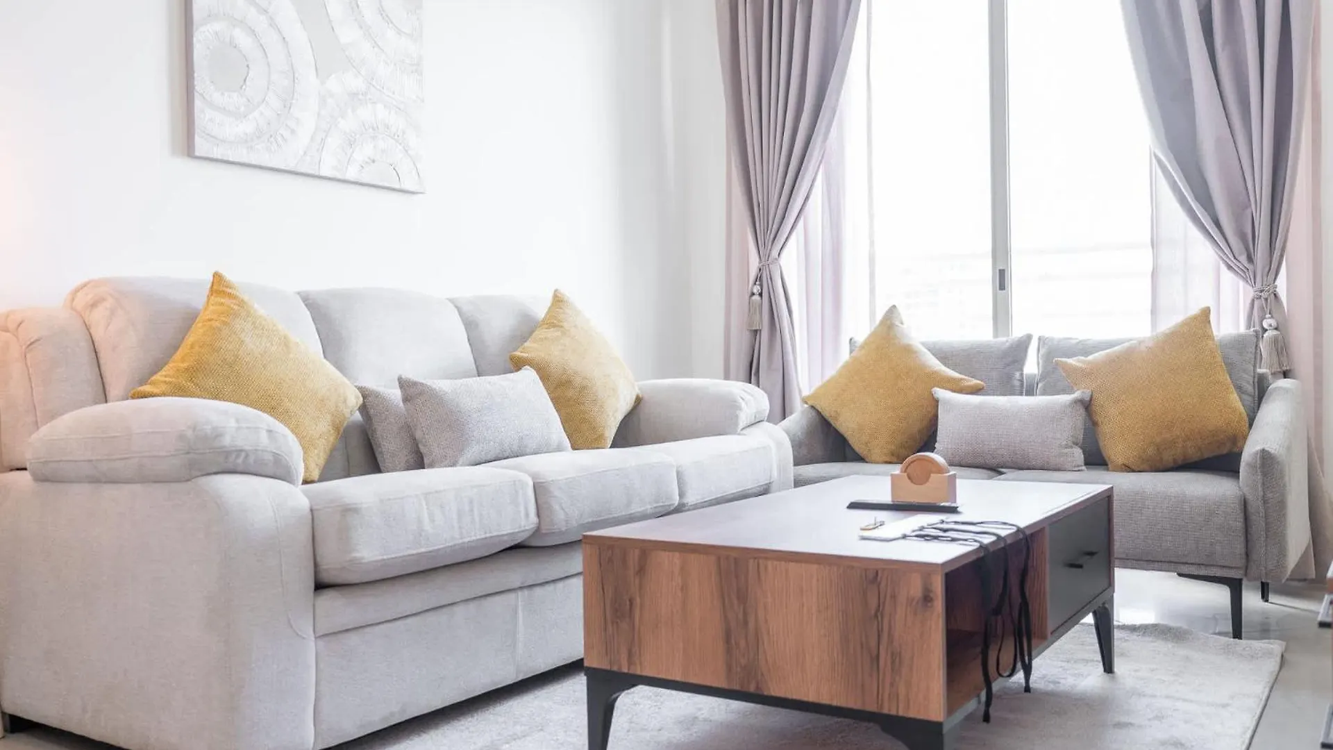 1 Bedroom Apartment With A City View And Sleeps 4 Dubai United Arab Emirates